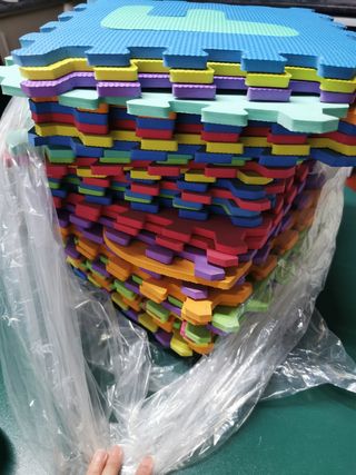 Alfombra infantil piezas letras y números