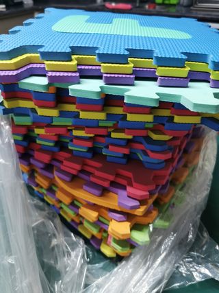 Alfombra infantil piezas letras y números