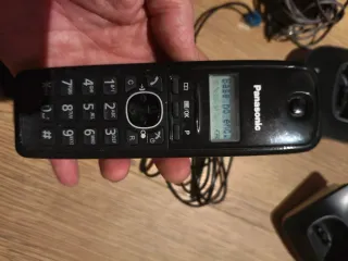 Teléfono Inalámbrico Dúo Panasonic PNLC 1023