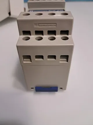 Controlador Telemecanique XUZ F02