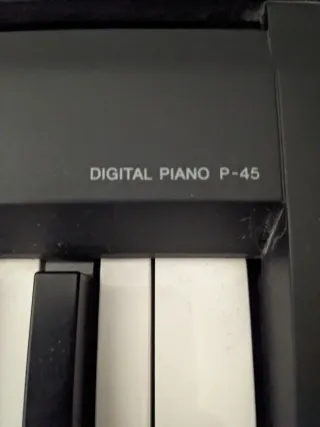 Piano Yamaha P-45