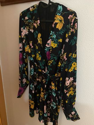 Mono Guess floral negro