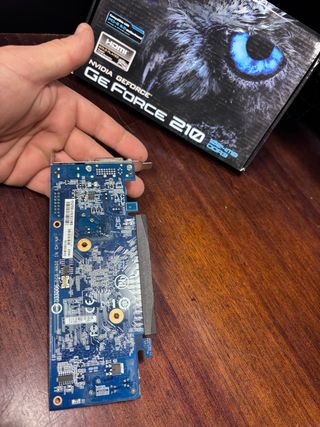 Gigabyte GeForce 210 1GB DDR3 Tarjeta Gráfica