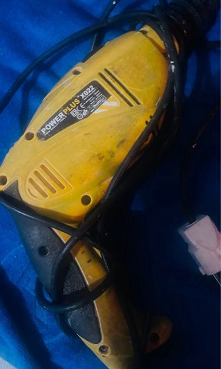 Taladro Power Plus X022 muy bueno