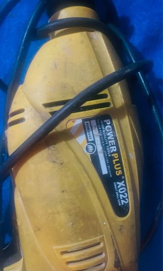Taladro Power Plus X022 muy bueno