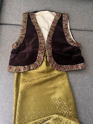 Traje Paje niño como nuevo