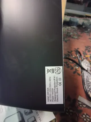 Secador de manos con sensor