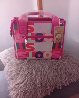 Bolso de mano multicolor con estampado color fucsi