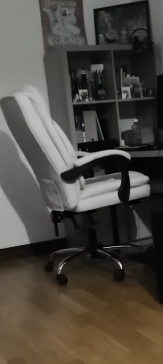 Sillón de oficina beige ajustable