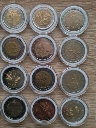 Colección 32 MONEDAS DE 2 Euros Conmemorativas