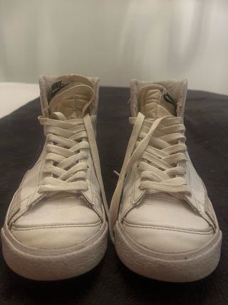 Tenis Nike Blazer Mid '77 Blanco y Azul