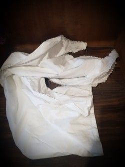 Antigua ropa o ropaje interior lote de tres piezas