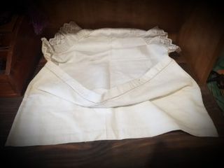 Antigua ropa o ropaje interior lote de tres piezas