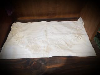 Antigua ropa o ropaje interior lote de tres piezas