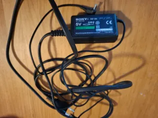 Cargador Sony PSP 104 5V 2000mA