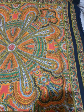 Pañuelo Regional Extremadura Cien Colores.