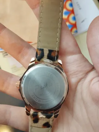 Reloj Peakie Leopardo Dorado