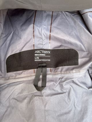 Chaqueta Arc'teryx Alpha SV Gore Tex Pro Negra