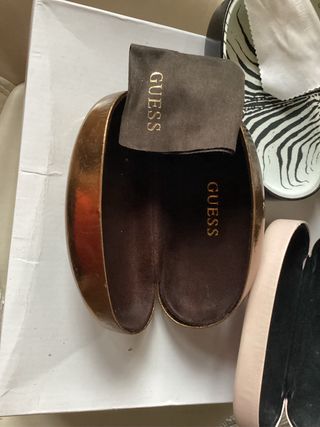 Lote 3 Fundas Gafas Guess, Roberto Cavalli, Tous