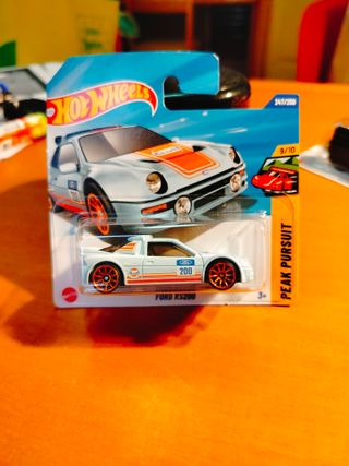 Hot Wheels Ford RS200 Peak Pursuit
