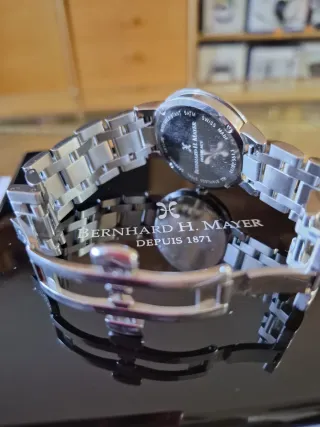 Reloj Bernhard H Mayer Mujer con caja