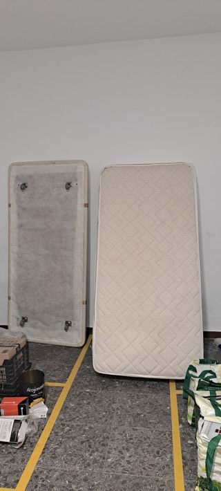 Base tapizada 90x190 con ruedas