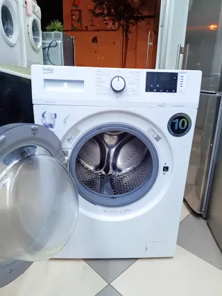 Lavadora 'BEKO' 8kg 1200rpm (COMO NUEVA)