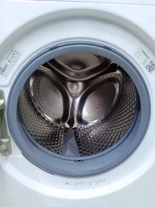 Lavadora 'BEKO' 8kg 1200rpm (COMO NUEVA)