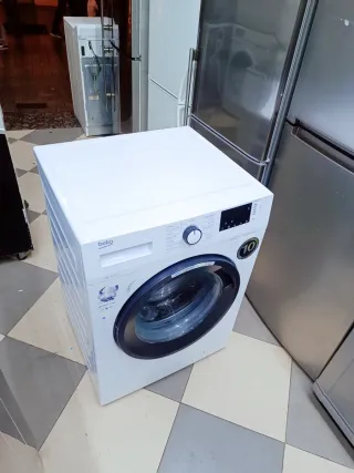 Lavadora 'BEKO' 8kg 1200rpm (COMO NUEVA)