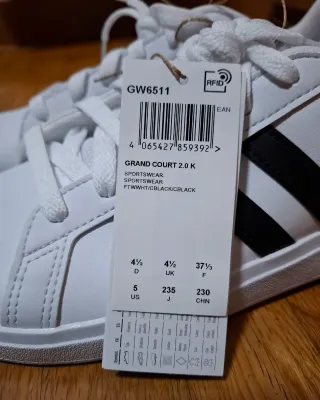 Zapatillas Adidas Niño Blancas y Negras