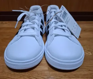 Zapatillas Adidas Niño Blancas y Negras