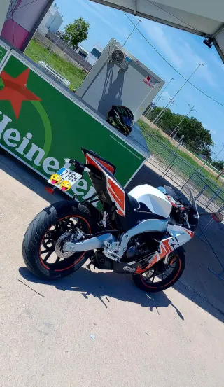 Aprilia RS 125 (Moto Deportiva)