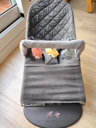 Hamaca bebé BabyBjörn gris