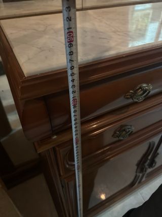 Aparador antiguo madera y mármol con espejo