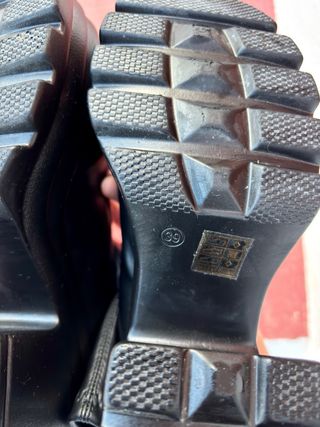Botas plataforma track negras talla 39
