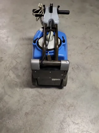 Maquina fregasuelos a bateria ONYX