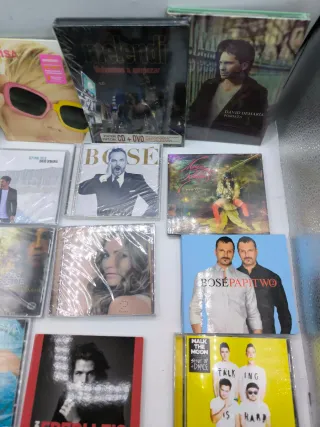 33 CDs Variados Nuevos precintados 10€ unidad