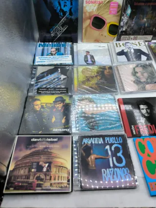 33 CDs Variados Nuevos precintados 10€ unidad