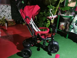 Triciclo infantil rojo