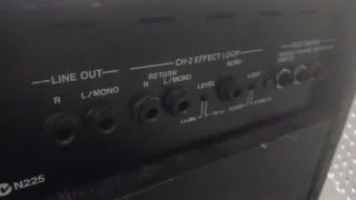 Roland Jazz Chorus-120 Amplificador Guitarra