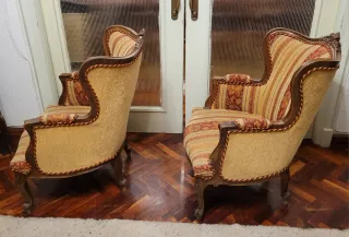 Sofá biplaza y sillones años 70