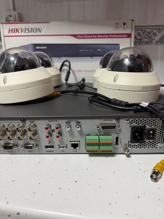 Kit Videovigilancia Hikvision 4 con Cámaras