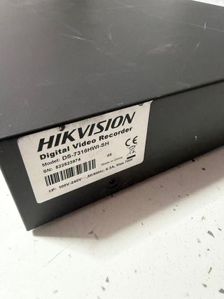Kit Videovigilancia Hikvision 4 con Cámaras