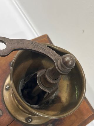 3 Macinini da Caffè Manuali Vintage