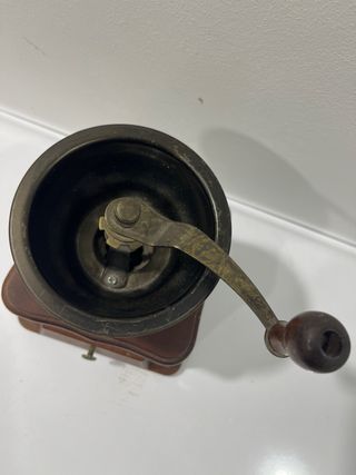 3 Macinini da Caffè Manuali Vintage