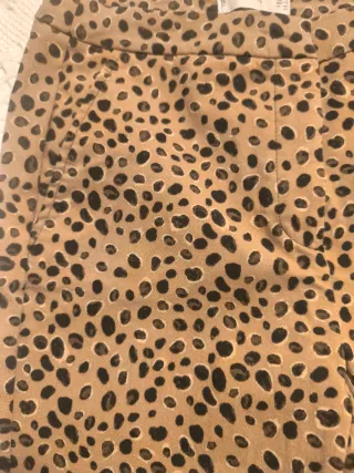 Pantalones Mango estampado leopardo