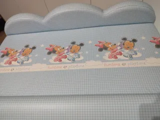 Cambiador bebé con bañera y jabonera