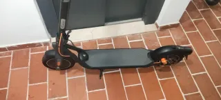 Ninebot F40 Patinete Eléctrico