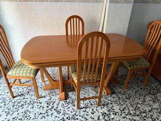 Mesa comedor madera maciza estilo clásico + sillas