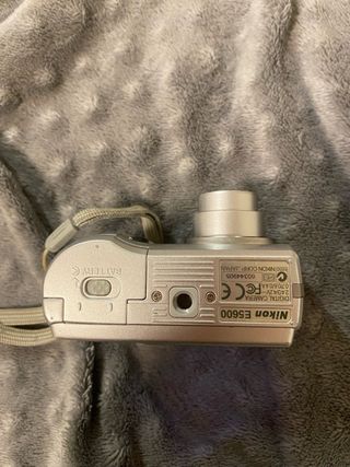 Cámara Digital Nikon Coolpix 5600